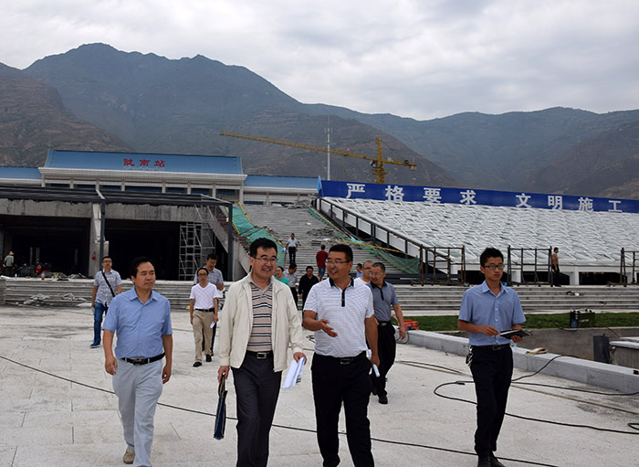 省、市聯(lián)合工作組蒞臨階州廣場檢查指導(dǎo)工作