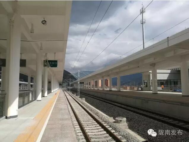 蘭渝鐵路最新進(jìn)展！除胡麻嶺隧道外已全線鋪通