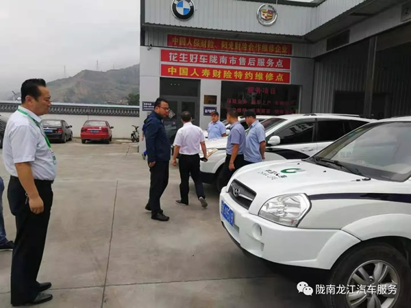 金錘鈑金，銀槍噴漆！龍江汽修值得信賴！