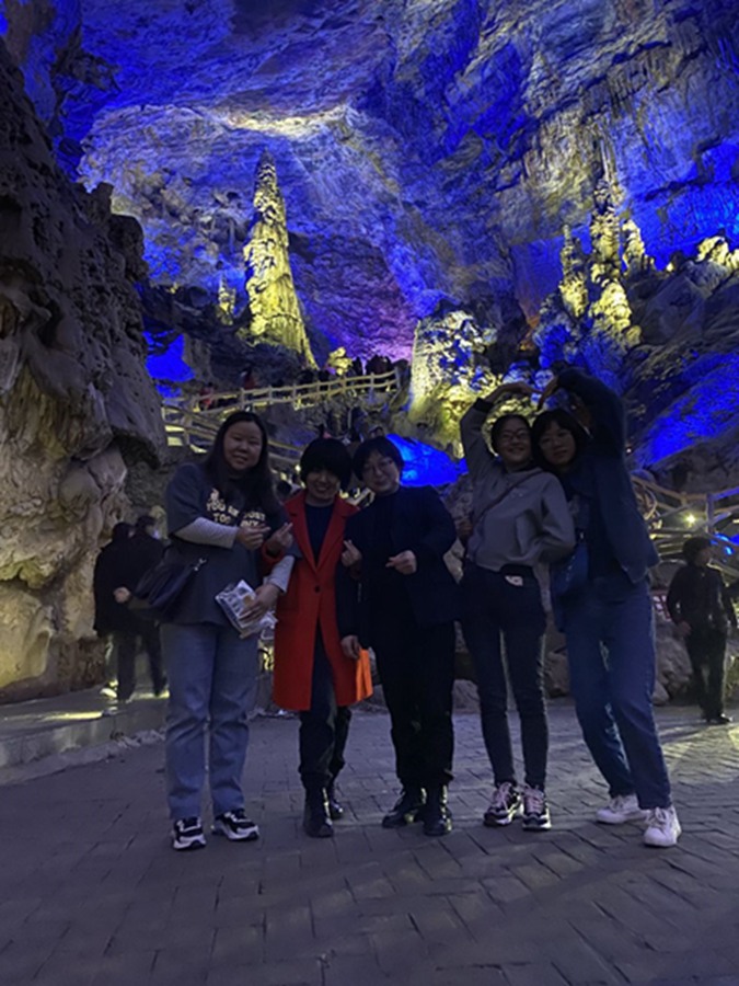 擁抱春天，不負(fù)春光——市龍江集團(tuán)歡慶“三?八”國(guó)際勞動(dòng)?jì)D女節(jié)